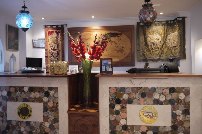 Imagen de los interiores del Hotel Brajas. Foto 18