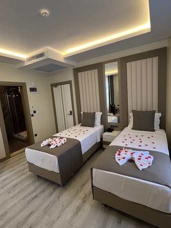 Imagen de la habitación del Hotel Brako. Foto 11