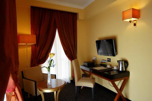 Imagen de la habitación del Hotel Bram. Foto 5