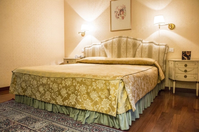 Imagen de la habitación del Hotel Bramante. Foto 3