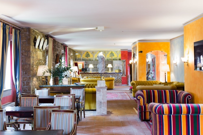 Imagen de los interiores del Hotel Bramante. Foto 16