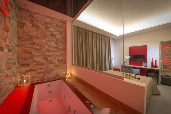 Imagen de la habitación del Hotel Bramante Spa. Foto 3