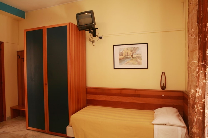 Imagen de la habitación del Hotel Branca. Foto 12