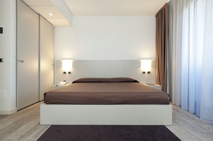 Imagen de la habitación del Hotel Brandoli. Foto 5