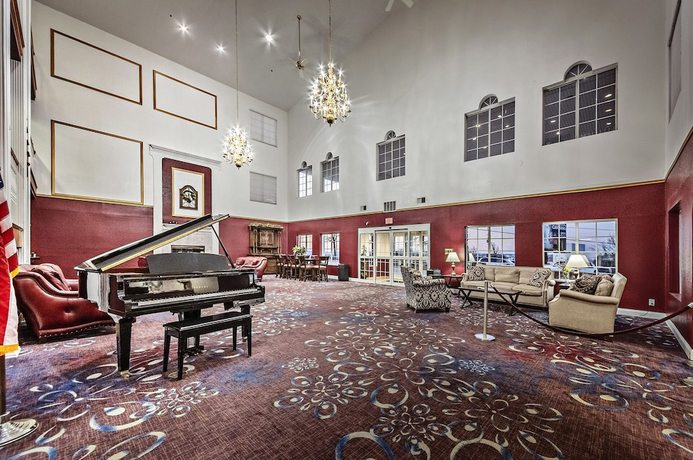 Imagen de los interiores del Hotel Branson Towers. Foto 18