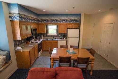 Imagen de la habitación del Hotel Branson Yacht Club. Foto 9