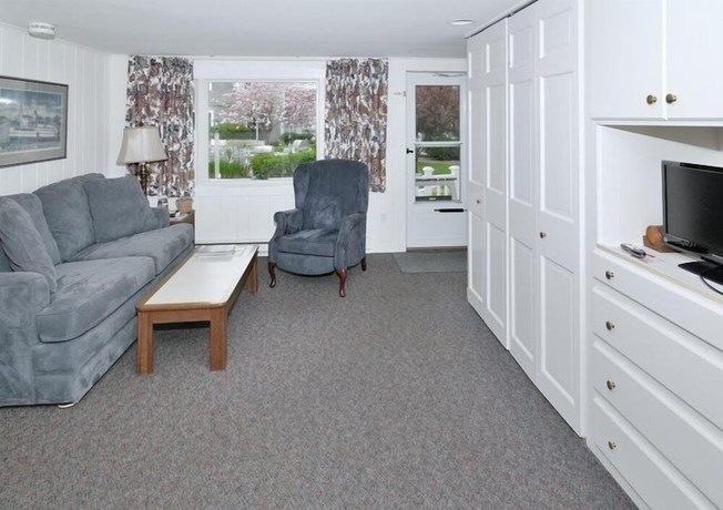 Imagen de la habitación del Hotel Brant Point Courtyard. Foto 18