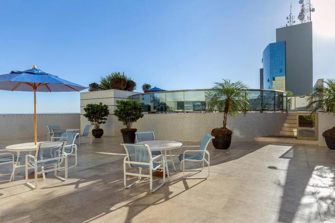 Imagen del bar/restaurante del Hotel Brasil 21 Suites Affiliated By Melia. Foto 2