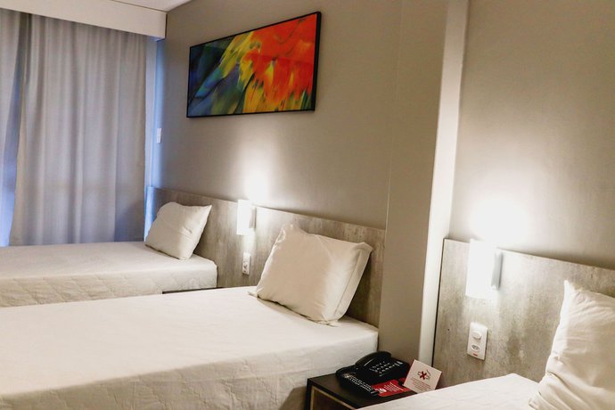 Imagen de la habitación del Hotel Brasil Express. Foto 11