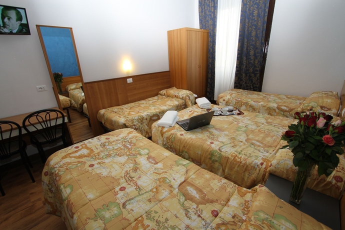Imagen de la habitación del Hotel Brasil, Mil&aacute;n. Foto 2