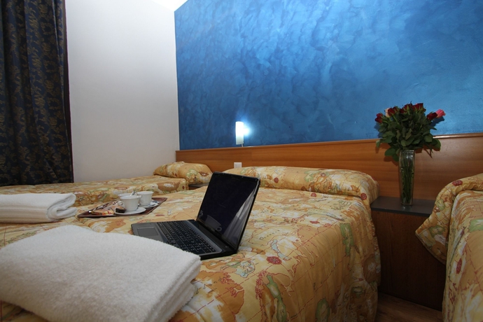 Imagen de la habitación del Hotel Brasil, Mil&aacute;n. Foto 12