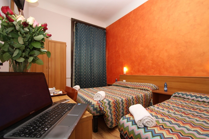 Imagen de la habitación del Hotel Brasil, Mil&aacute;n. Foto 16