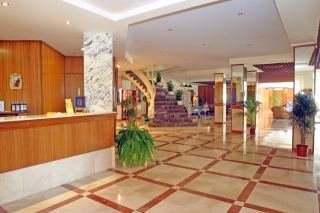 Imagen de los interiores del Hotel Brasilia Playa. Foto 3