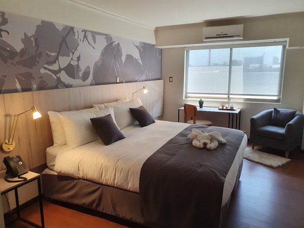 Imagen de la habitación del Hotel Brasilia, Santigo. Foto 11