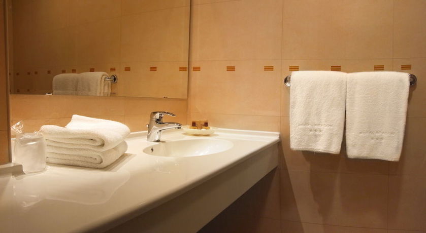 Imagen de los interiores del Hotel Brasov. Foto 14