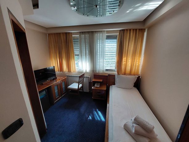 Imagen de la habitación del Hotel Brass. Foto 10