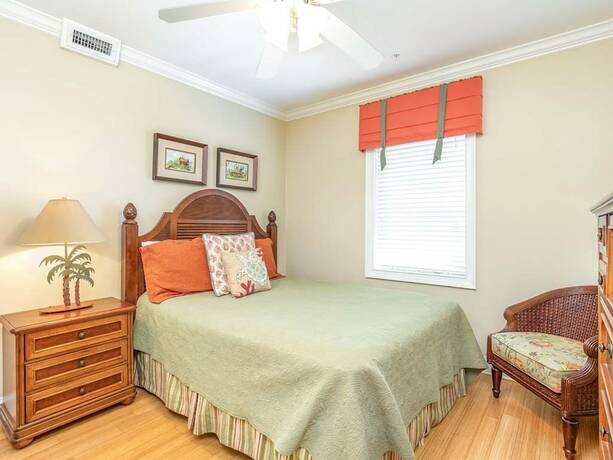 Imagen general del Hotel Brass Rail Villas. Foto 8