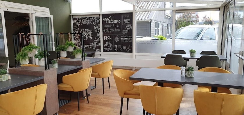 Imagen del bar/restaurante del Hotel Brasserie De Pergola. Foto 5