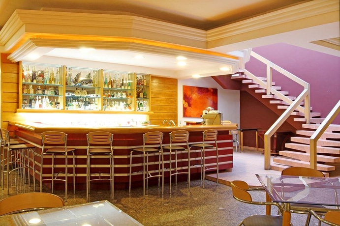 Imagen del bar/restaurante del Hotel Braston Augusta By Castelo Itaipava. Foto 3