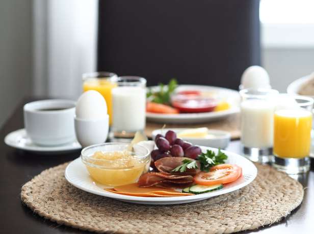 Imagen del bar/restaurante del Hotel Brattvåg Fjordhotell. Foto 2