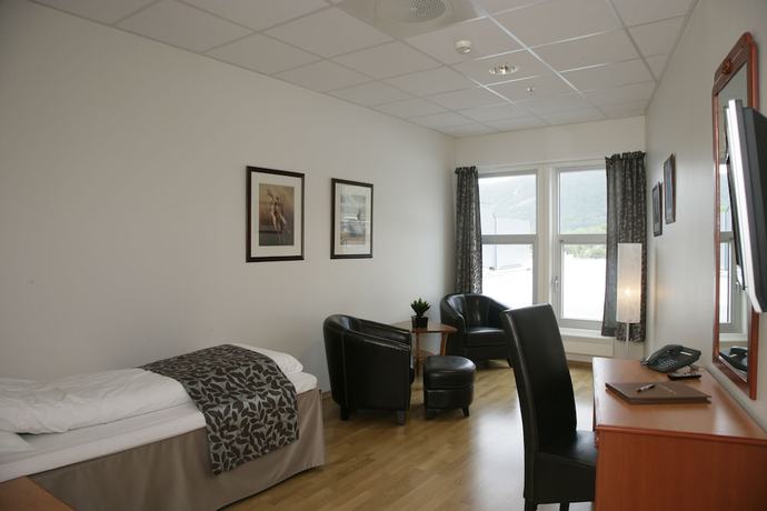 Imagen de la habitación del Hotel Brattvåg Fjordhotell. Foto 8