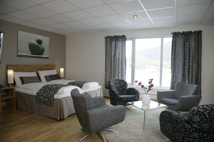 Imagen de la habitación del Hotel Brattvåg Fjordhotell. Foto 17