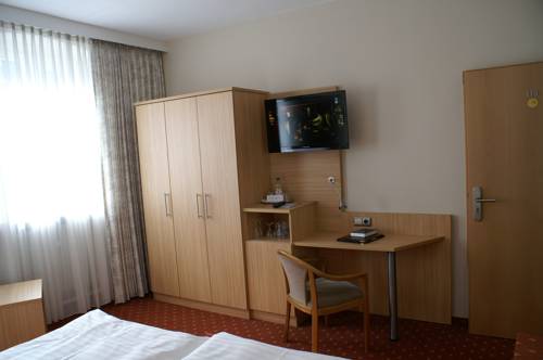 Imagen de la habitación del Hotel Brauerei Keller. Foto 6