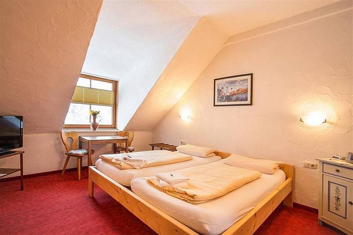 Imagen del bar/restaurante del Hotel Brauereigasthof Bräustüberl. Foto 3