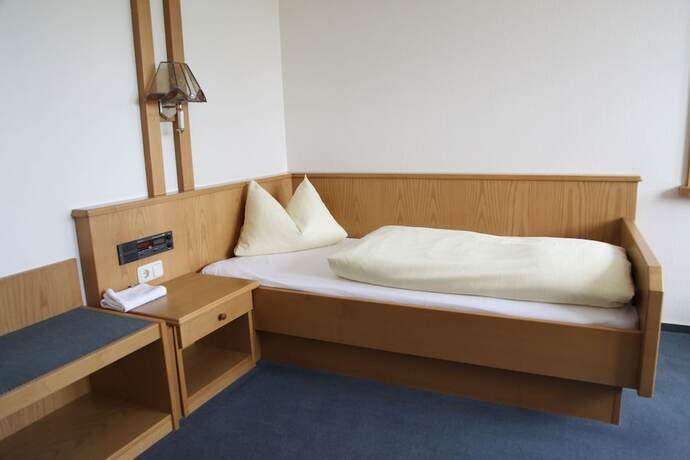 Imagen de la habitación del Hotel Brauereigasthof Buergerbraeu. Foto 14