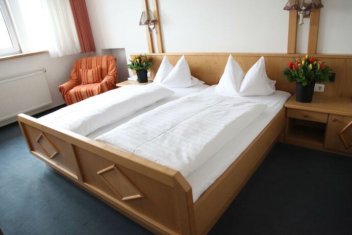 Imagen de la habitación del Hotel Brauereigasthof Buergerbraeu. Foto 16