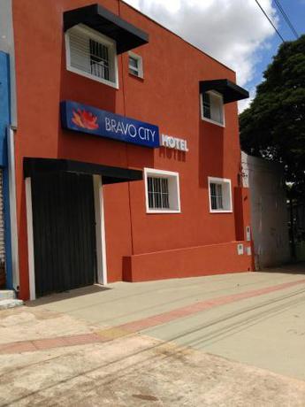 Imagen de la habitación del Hotel Bravo City. Foto 9