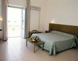 Imagen de la habitación del Hotel Bravo Club Stintino. Foto 2