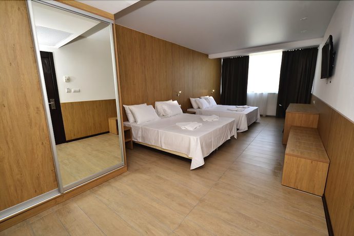 Imagen de la habitación del Hotel Bravo. Foto 5