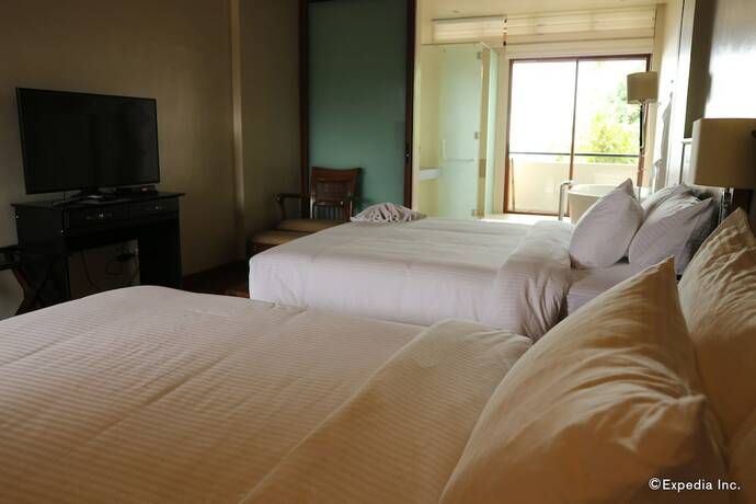 Imagen general del Hotel Bravo Resorts - Munting Paraiso. Foto 2