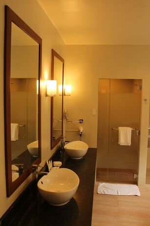 Imagen general del Hotel Bravo Resorts - Munting Paraiso. Foto 10