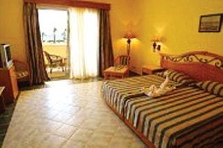 Imagen de la habitación del Hotel Brayka Bay. Foto 3