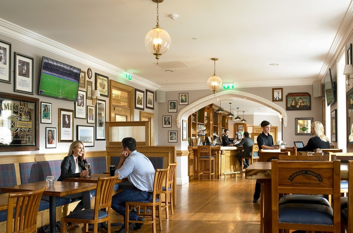 Imagen del bar/restaurante del Hotel Breaffy House. Foto 7