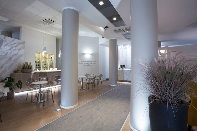 Imagen de los interiores del Hotel Break. Foto 12