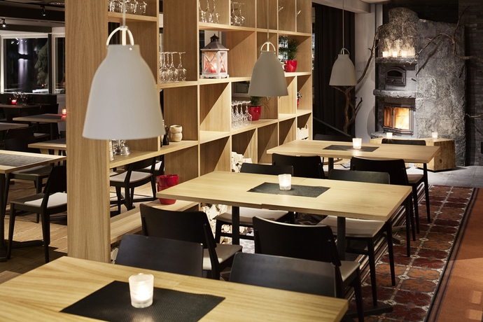 Imagen del bar/restaurante del Hotel Break Sokos Koli. Foto 4