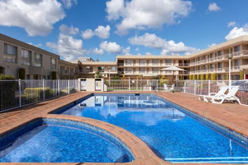 Imagen de la piscina del Hotel BreakFree Queanbeyan. Foto 20