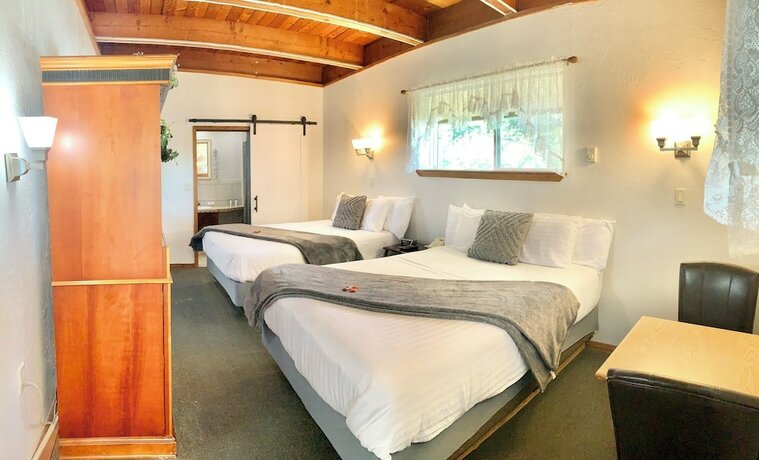 Imagen de la habitación del Hotel Breakers Boutique Inn. Foto 13