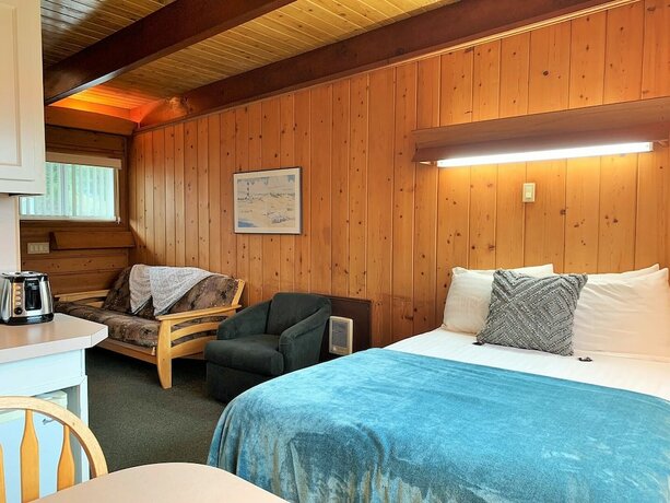 Imagen de la habitación del Hotel Breakers Boutique Inn. Foto 14