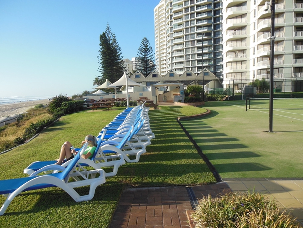 Imagen general del Hotel Breakers North Absolute Beachfront Apartments. Foto 1
