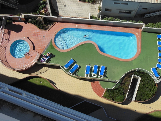Imagen de los exteriores del Hotel Breakers North Absolute Beachfront Apartments. Foto 15