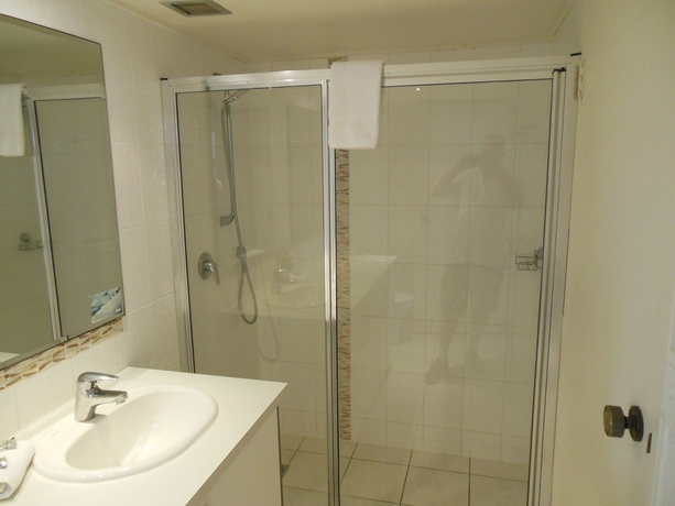 Imagen de la habitación del Hotel Breakers North Absolute Beachfront Apartments. Foto 9