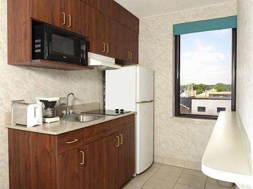 Imagen de la habitación del Hotel Breakers Resort Inn. Foto 6