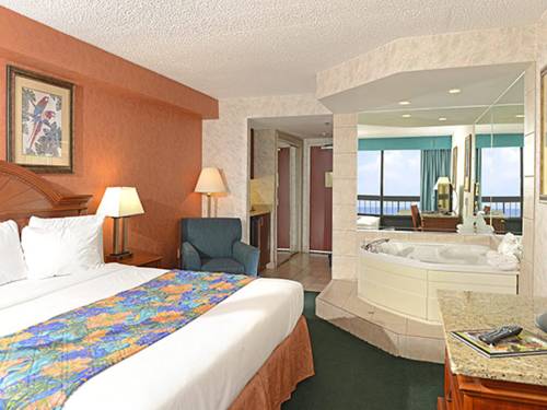 Imagen de la habitación del Hotel Breakers Resort Inn. Foto 9