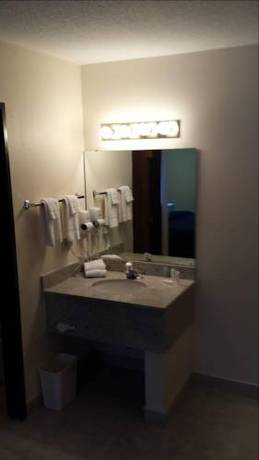 Imagen de la habitación del Hotel Breakers Resort and Beach Bar. Foto 8