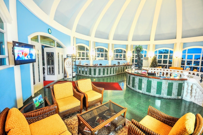 Imagen de los interiores del Hotel Breakfast At Monaco. Foto 19