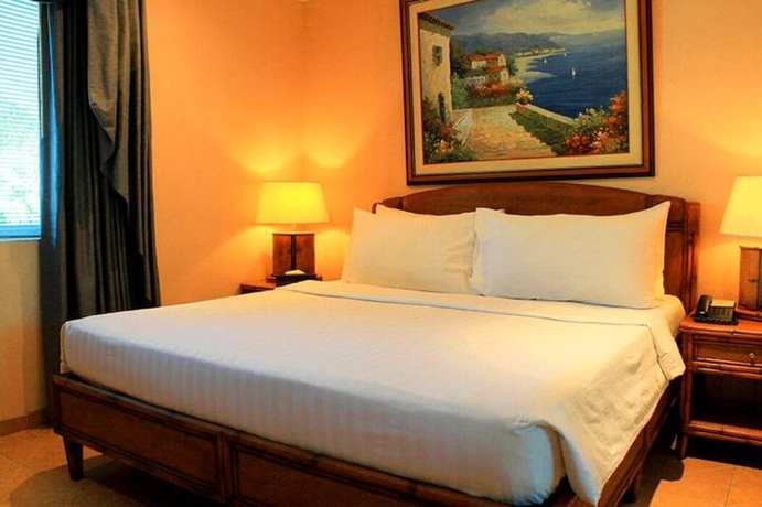 Imagen de la habitación del Hotel Breakfast At Monaco. Foto 10